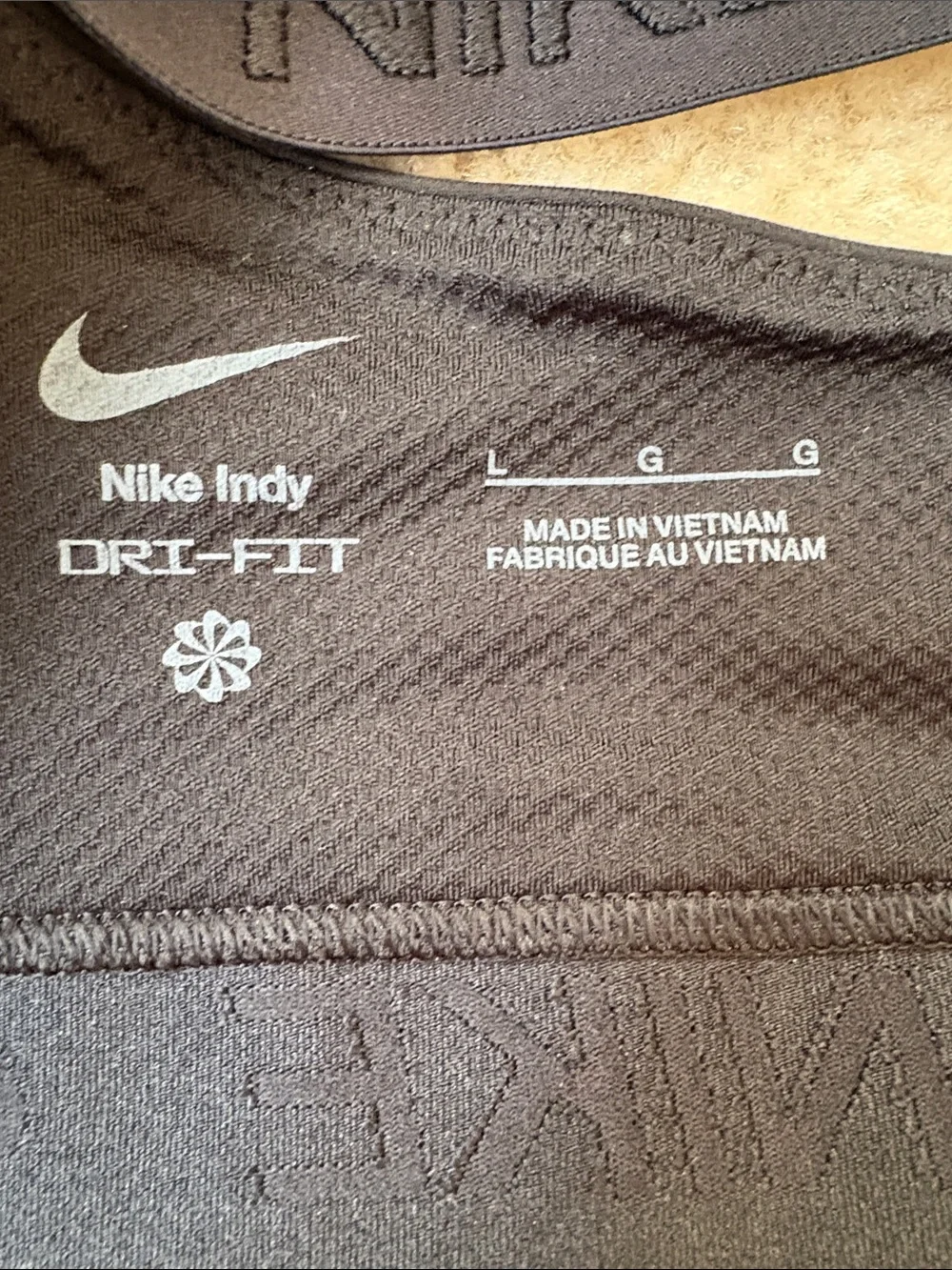 NWT Nike Black Seamless Light Support Sports Bra Sz. L